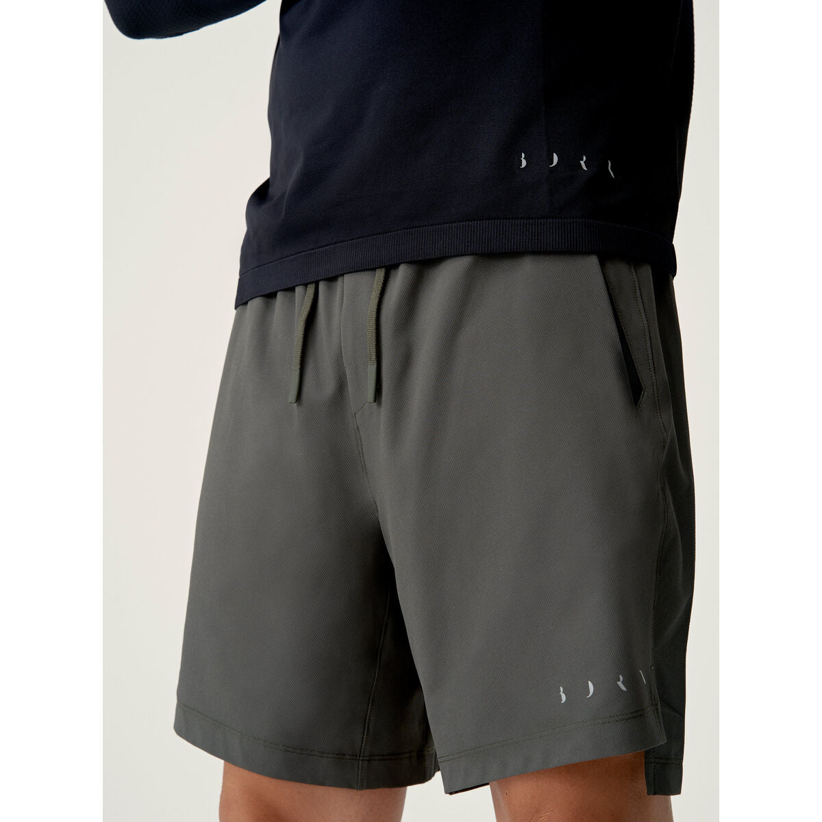 V2H88AE99703D69689F18A2BAF0F4076C3BR7810861P3