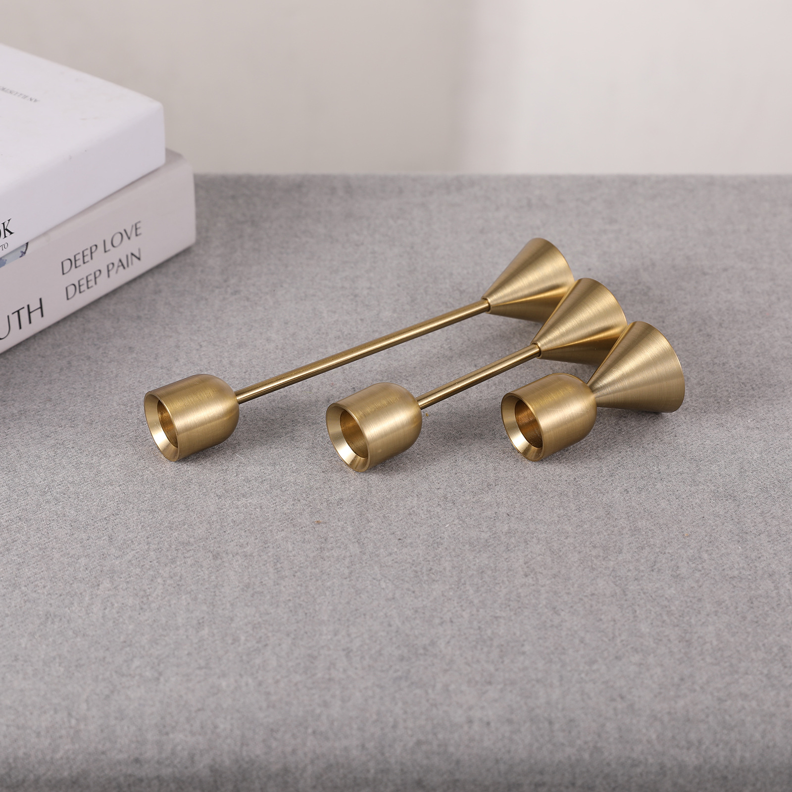 Ensemble de bougeoirs en métal de style européen, 3 pièces, chandelier doré Simple, décoration de mariage, de Bar, de fête, de salon, de maison